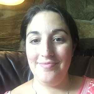 Meet your Posher, Leah